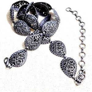 Concho Antique Silver Tone Filigree Tear Drop Medallion Belt